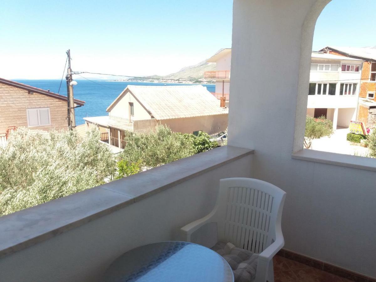 Apartments Erceg Omis Exterior photo